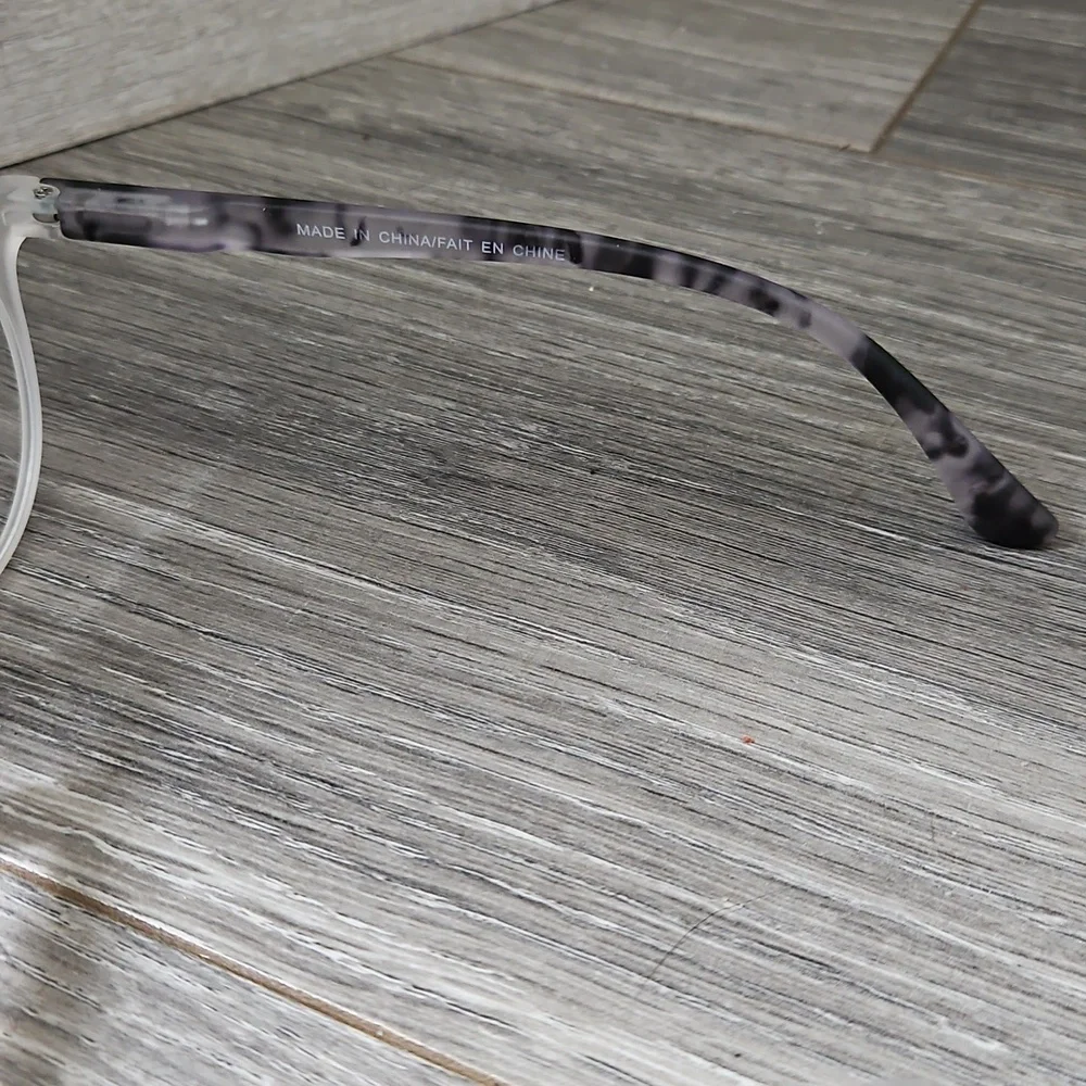 Clear and Grey 100% UVA/UVB Protection Reader Glasses +3.00 NWTs